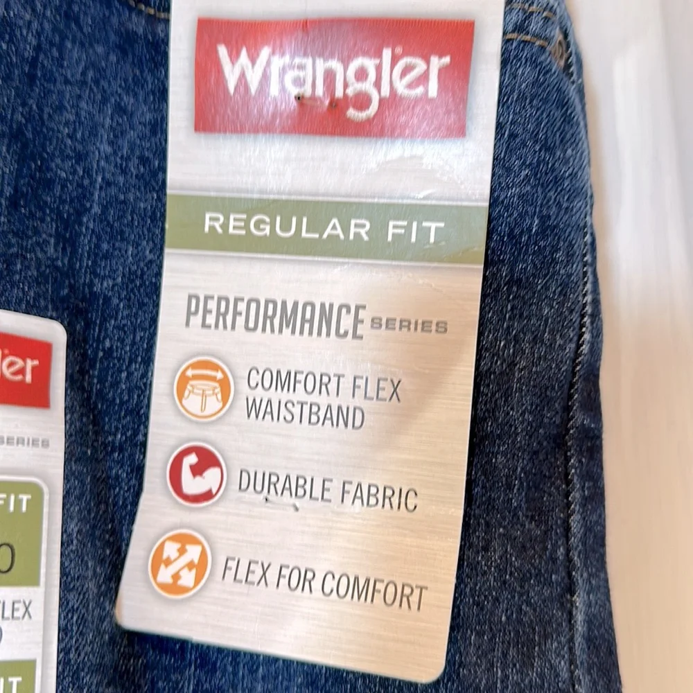 Wrangler Performance Series Regular Fit Cotton Stretch Denim Jeans 48x30 NWT - Picture 12 of 13